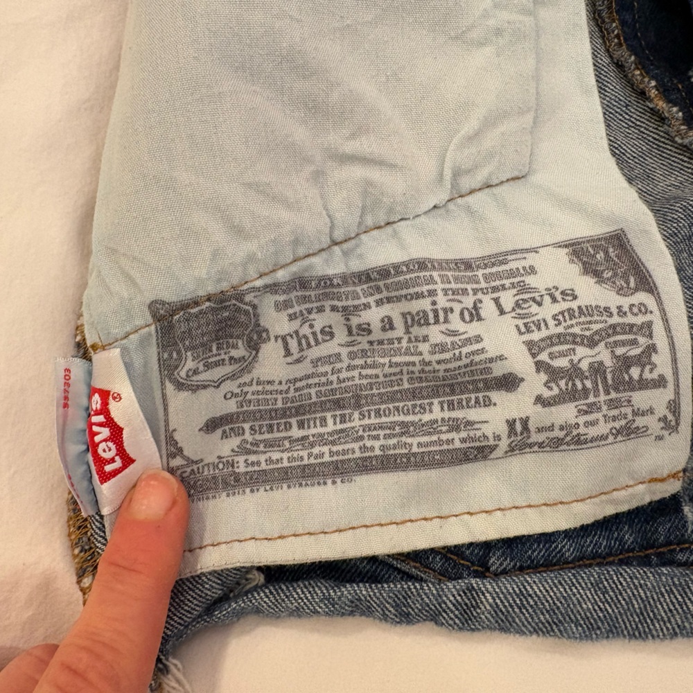 Levi's 501s cutoff shorts - W25 - Picture 4 of 6